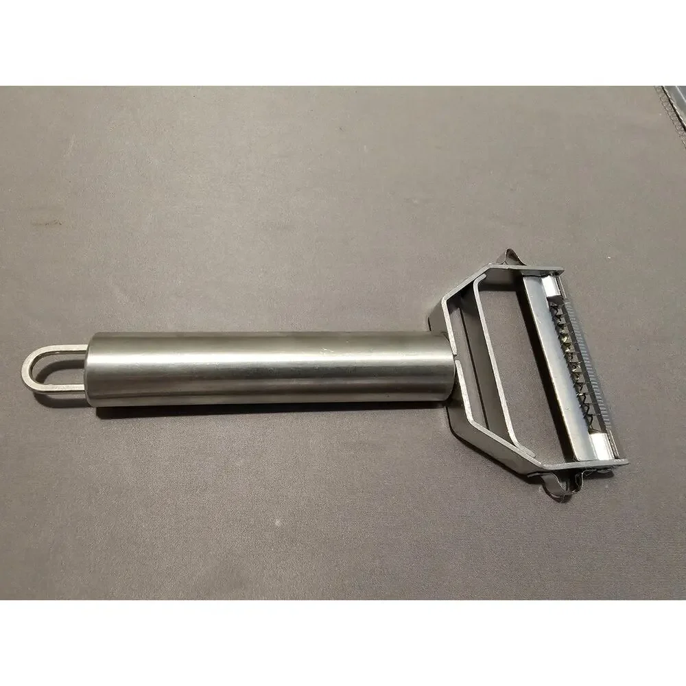 Titan Swiss Stainless Steel Julienne/Peeler/Slicer - 7
